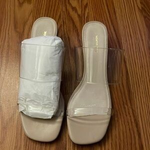 ALL BLACK Clear Banded Wedge. NWT